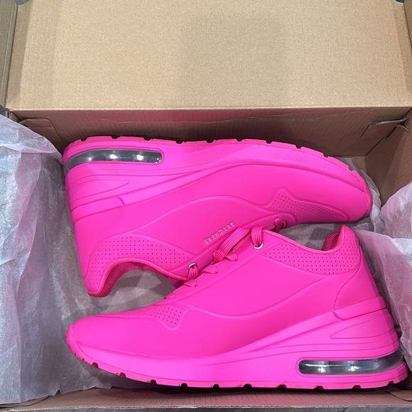 Skechers Shoes - SKETCHERS Pink Sneakers (NEW IN BOX)